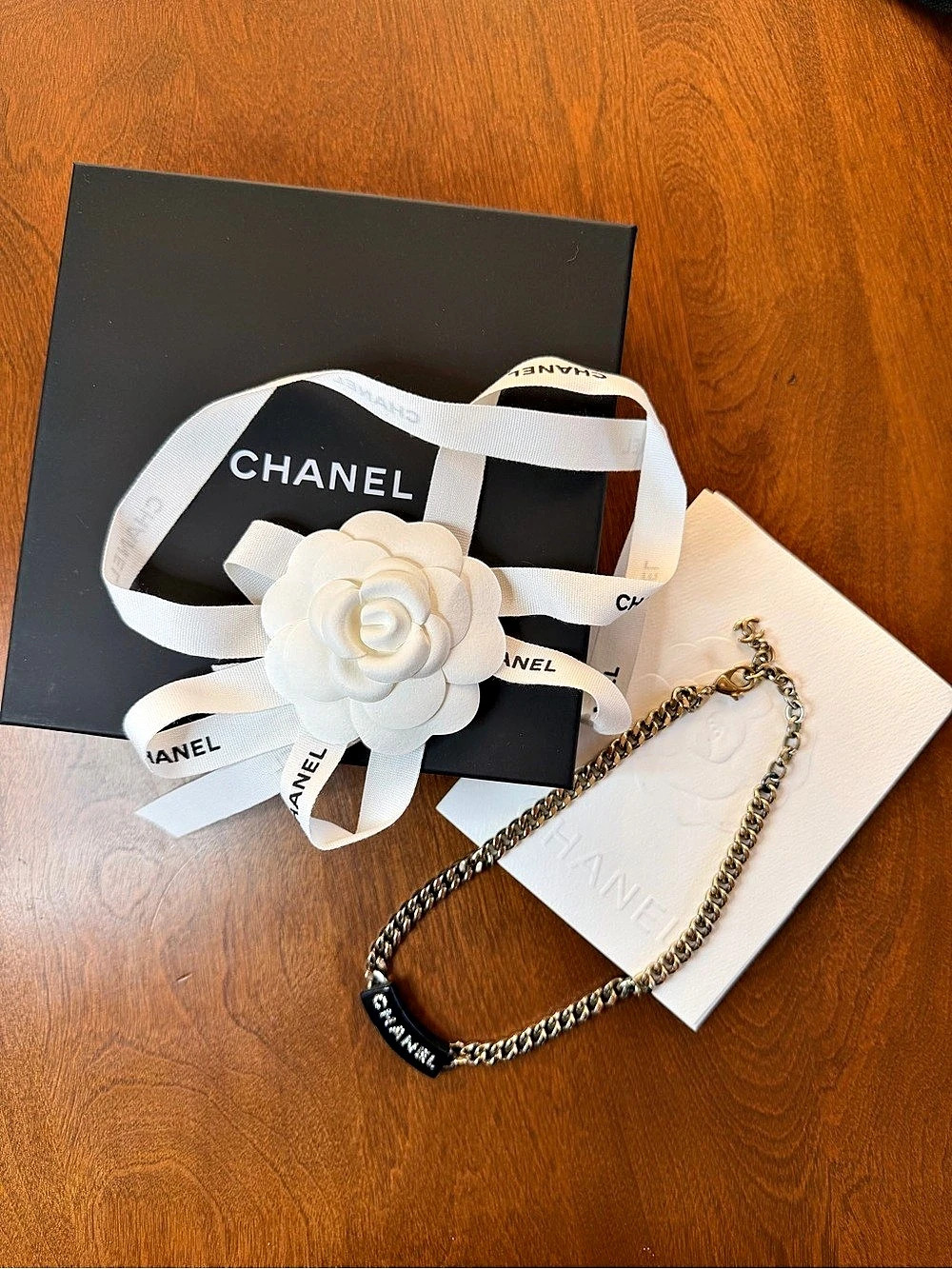 Chanel Enamel Name Plate Logo Choker Necklace from the 20225 collection 1,000